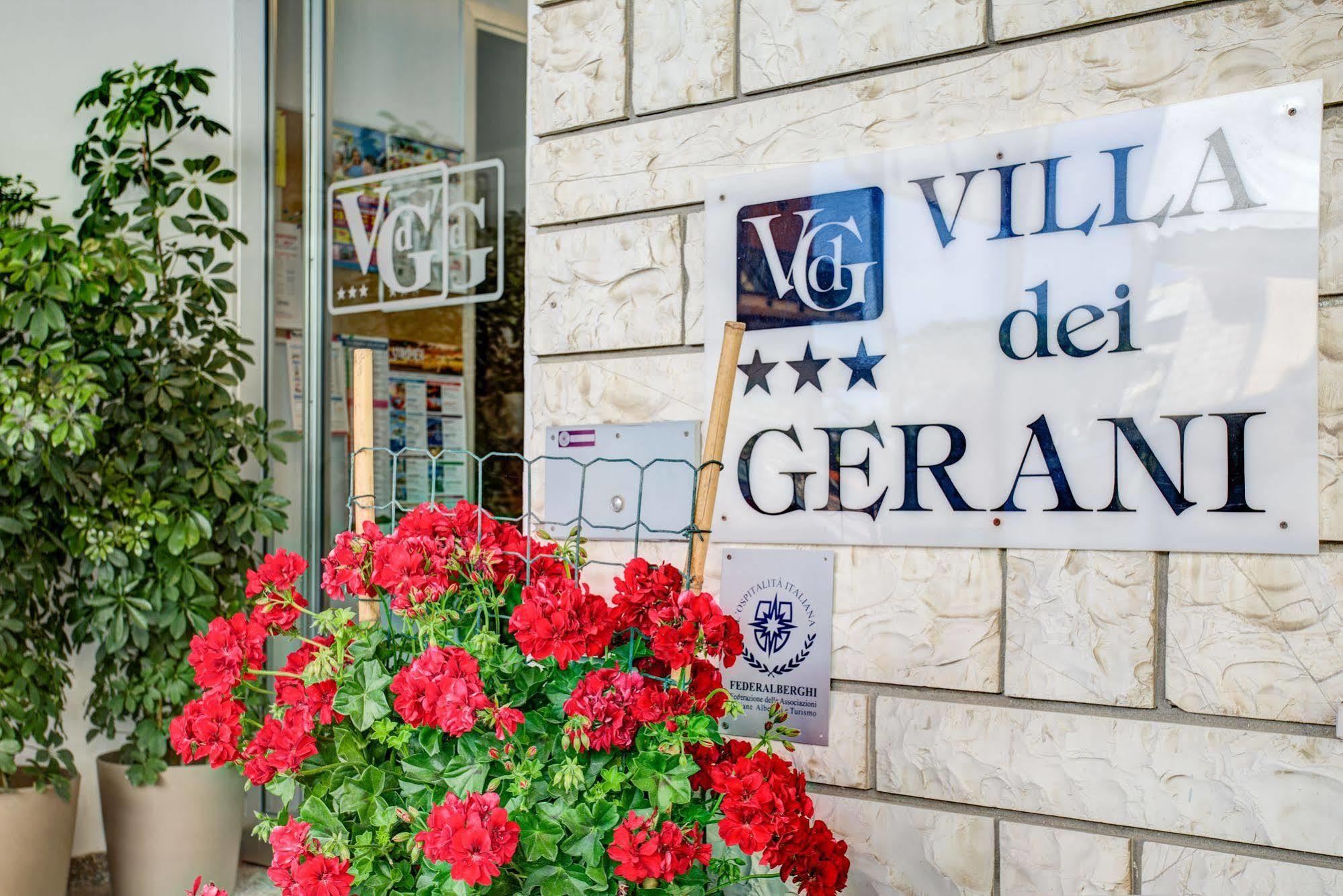 Hotel Villa Dei Gerani Rimini Buitenkant foto